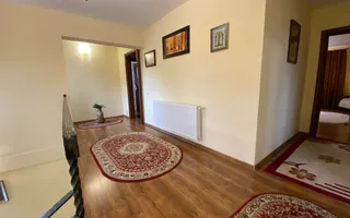 Vila  Frumoasa , individuala ,Sibiu ,7 camere , 5 Bai , mobilata ,utilata - Poză 41