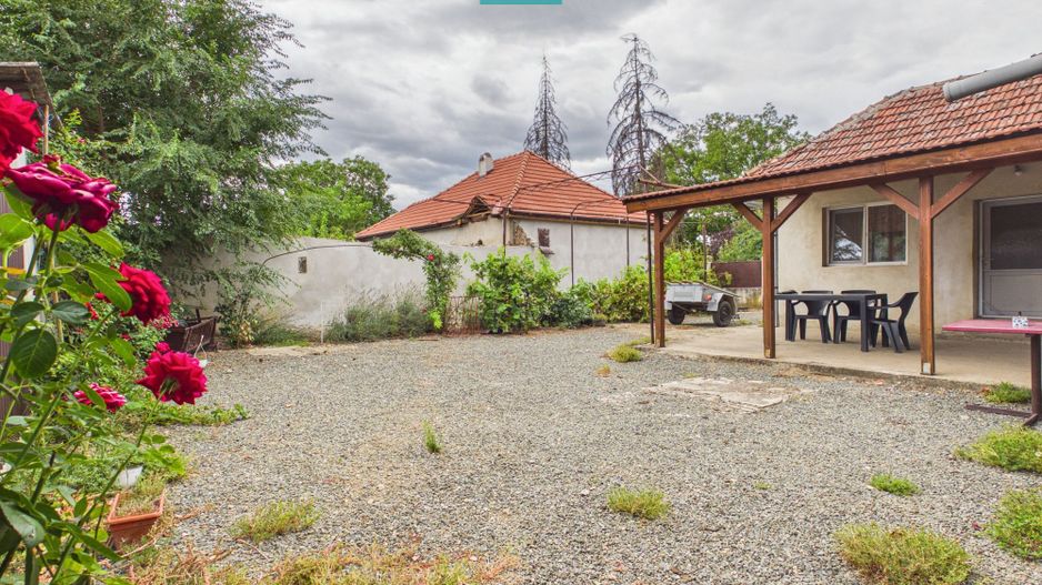Casă solidă în Curtici cu teren de 1166 mp - Poză 35