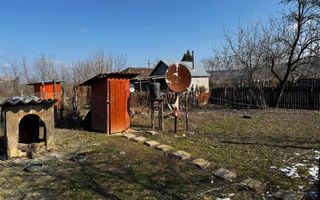 Casa locuibila la 39 km de Iasi, in Hermeziu, racordata la apa - Poză 7