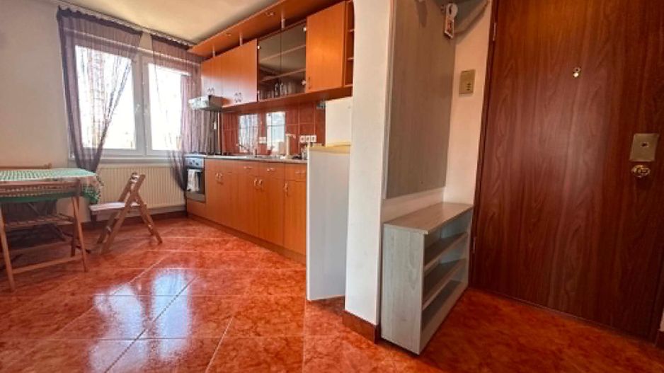 Aradului | 2 Camere | Etaj Intermediar | Decomandat. - Poză 8