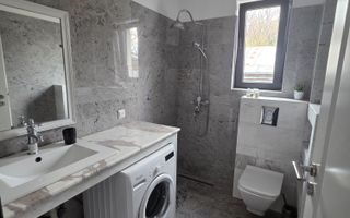 Apartament 3 camere si curte proprie - Poză 9