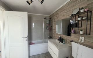 Casă triplex mobilată și utilată complet în Horpaz, Miroslava - Poză 4