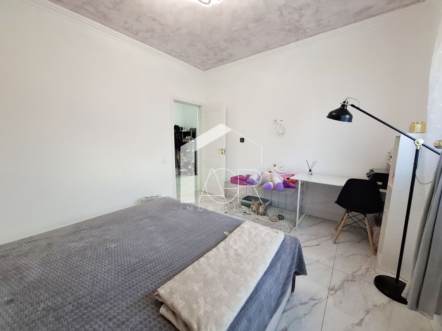 Casa cu 4 camere, parter, Targsoru Nou - Poză 15
