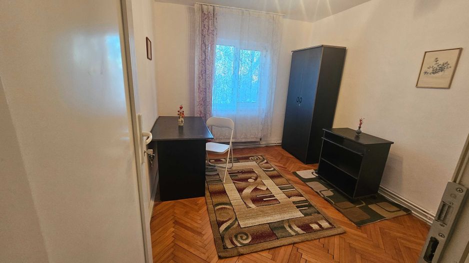 Sagului- Shopping City | 4 Camere | Decomandat. - Poză 4