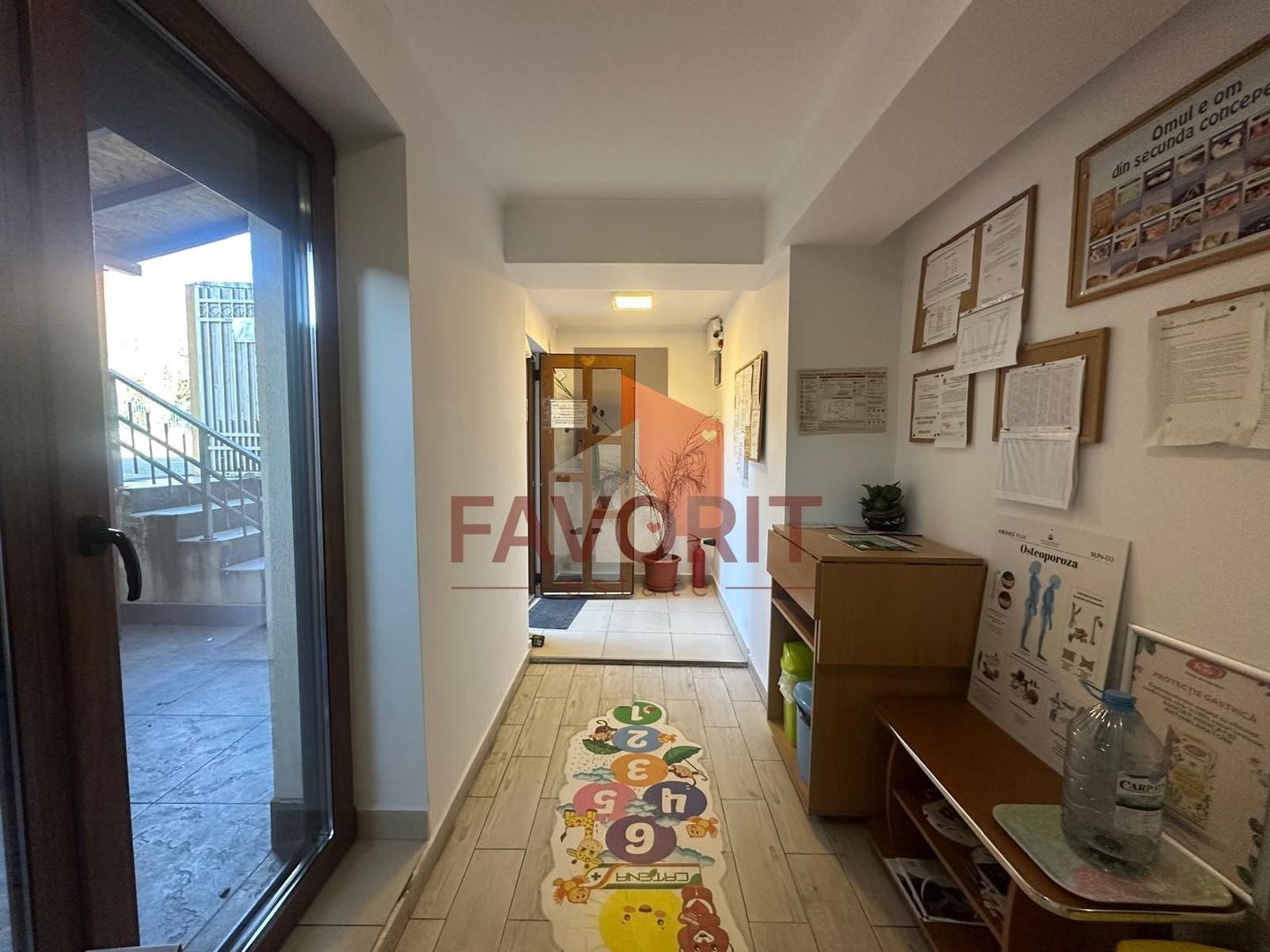 spatiu comercial cabinet | centrala proprie | investitie | zona excelenta | - Poză 9