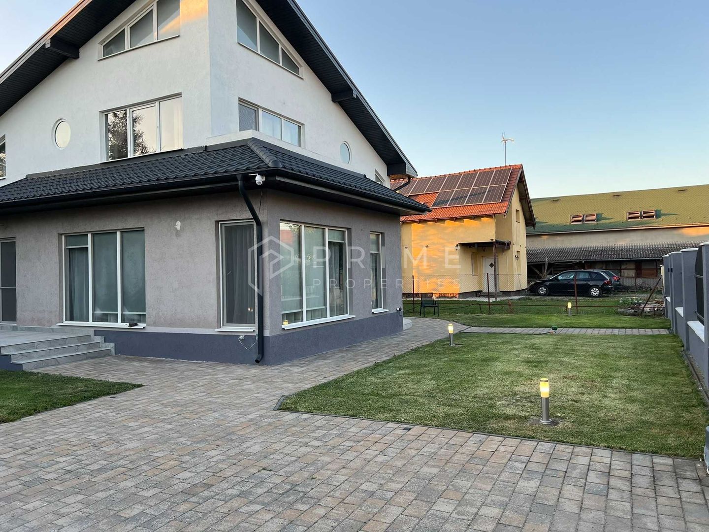 DE VÂNZARE: Casă Modernă „La Cheie” (175 mp) | 7 Noiembrie - Poză 4