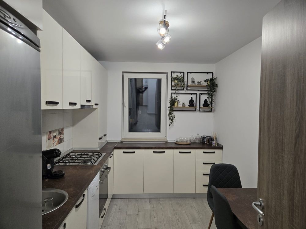 Apartament 2 camere Urban Coresi - Poză 5