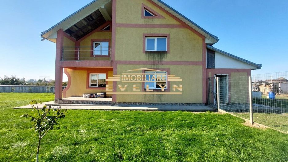 De vânzare casa P+M în Brehuiesti, pozitionata la strada principala - Poză 2