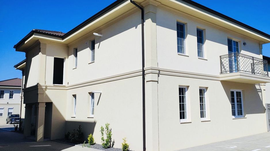 Giroc – Hotel IQ | 2 camere | Prima închiriere | Totul Nou | Parcare - Poză 1