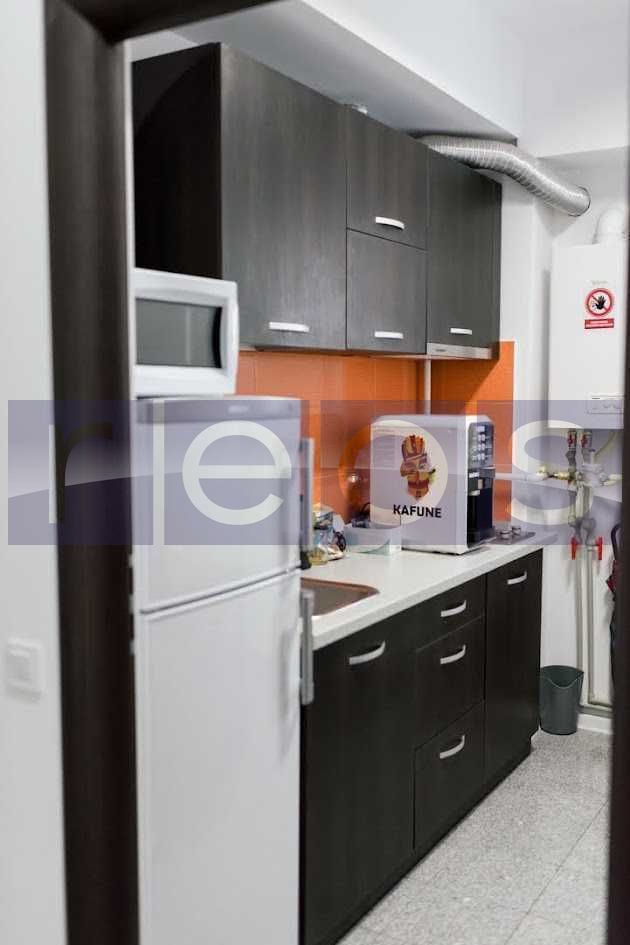 VANZARE 5 CAMERE | 2 BAI | BLOC 2013 | METROU 1 MAI - Poză 5