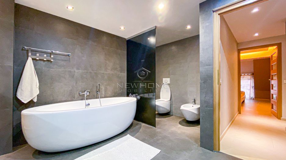 Apartament LUX 4 camere Parcare, zona Campului - Poză 6