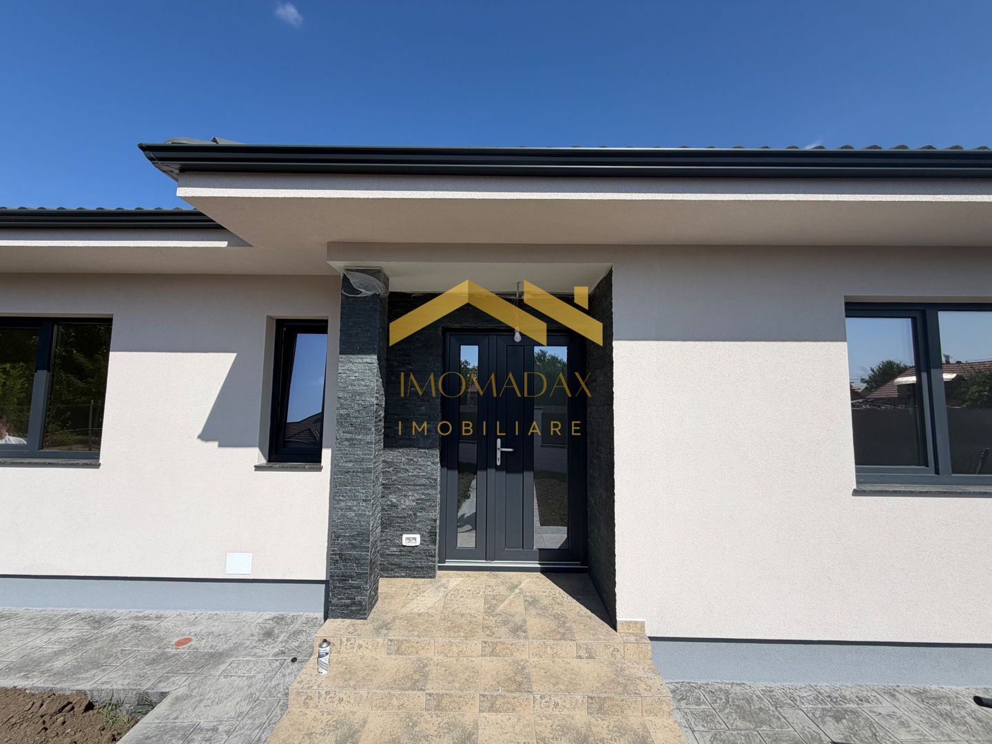 -Casa individuală -4 camere -2 băi - - Poză 3