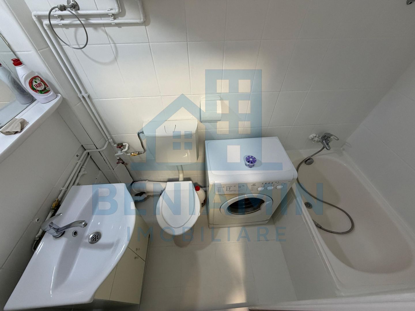 Garsoniera 21mp cartier Tractorul la etajul 2 cu baie si bucatarie - Poză 6