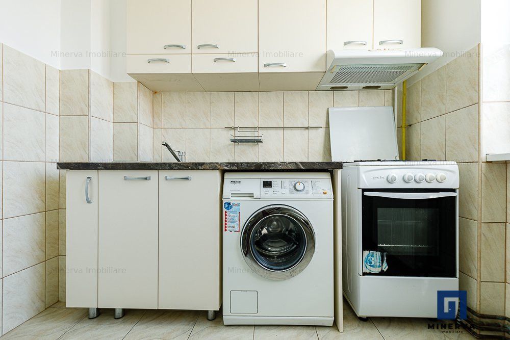 Bd CD LOGA Închiriere Apartament 2 camere decomandat, mobilat utilat, 340 euro - Poză 11