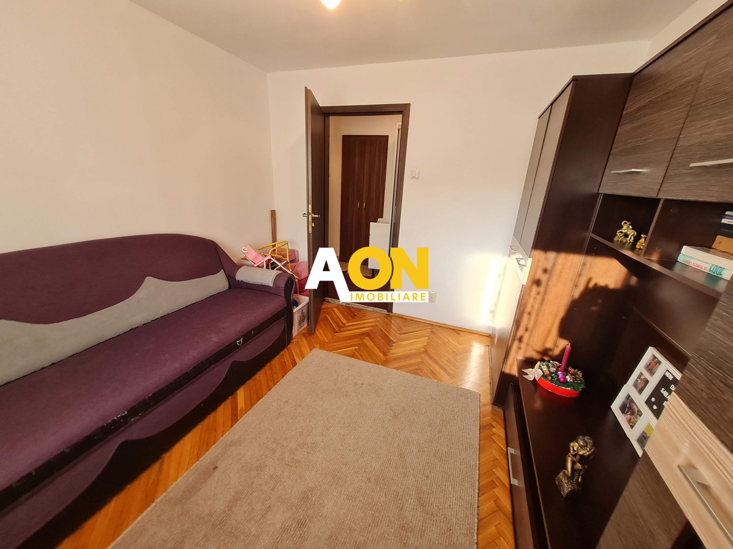 Apartament 3 Camere, Decomandat, 69 mp + balcon, Etaj 4, Zona Cetate - Poză 7