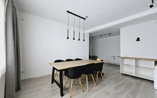 Apartament cu 3 camere de vanzare, Lipoveni - Poză 3