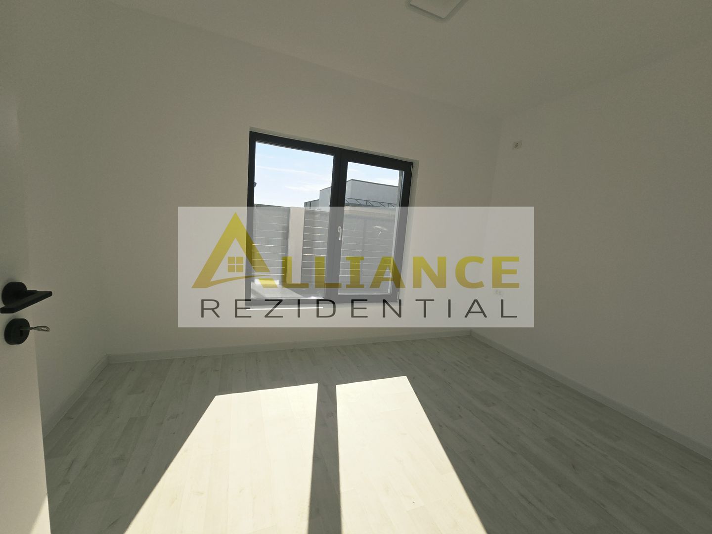 Casa individuala- cartierul nou- 4 camere- pod- beci-placa de beton - Poză 6