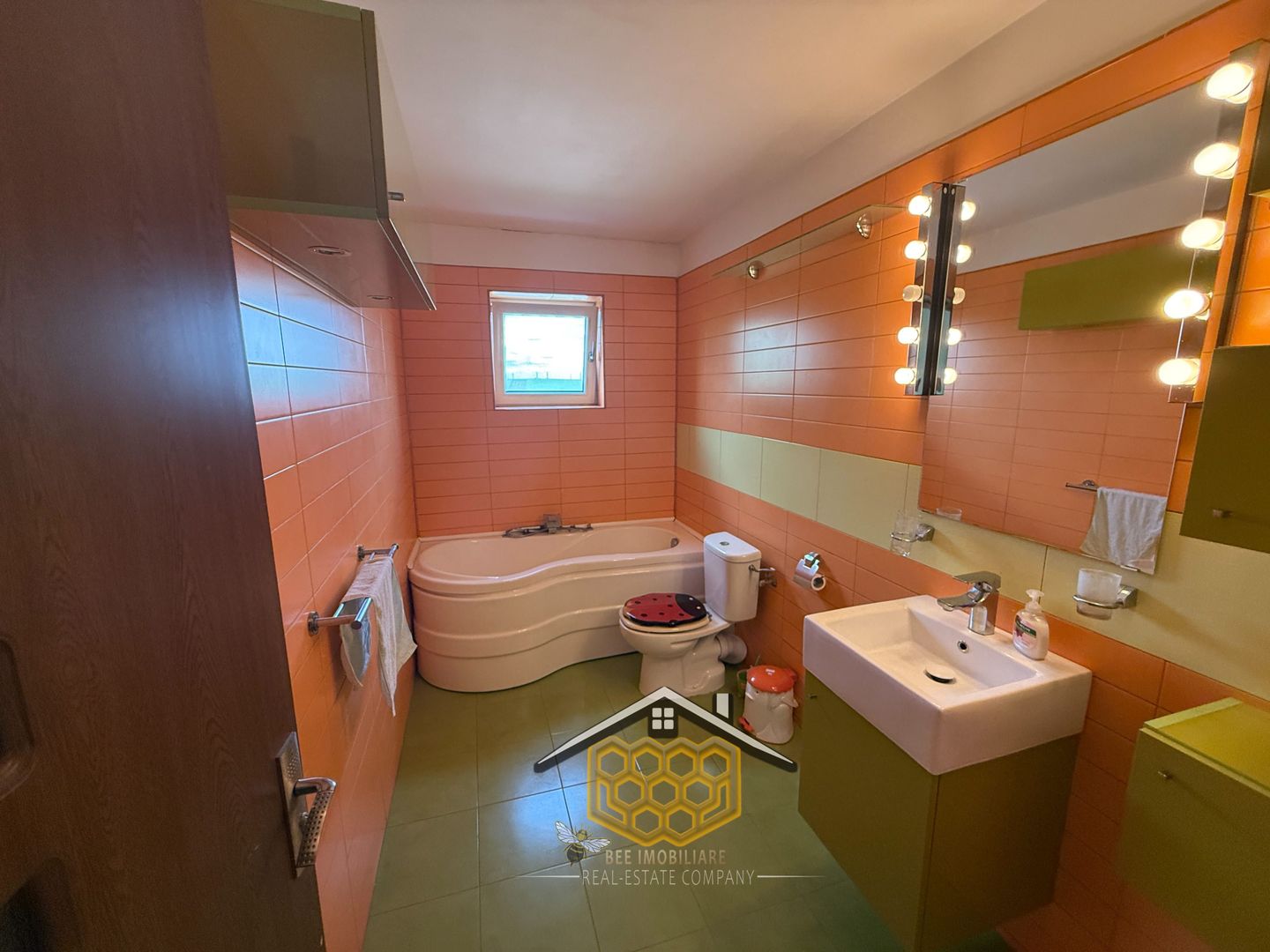 Oferta 2 case la pret de una in Ghercesti – Ideal pentru 2 familii - Poză 13