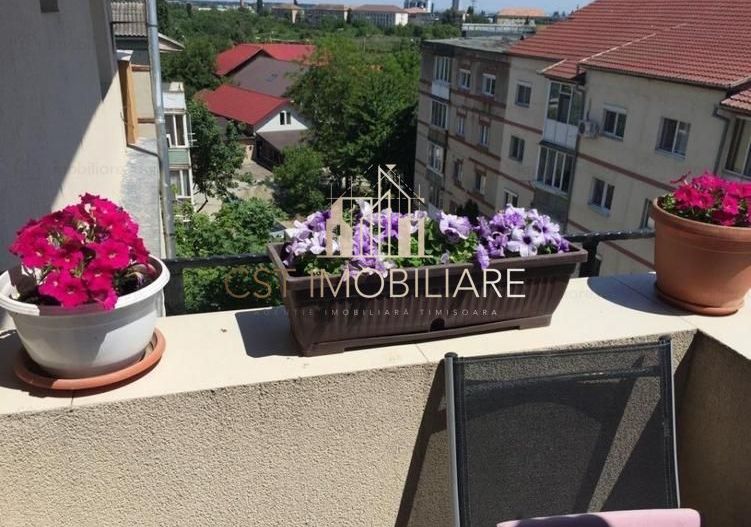Apartament 3 camere Mansarda , Soarelui - Poză 11