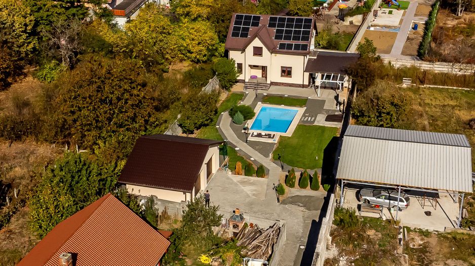 Vilă nouă independentă energetic și 1117 mp teren - Poză 17