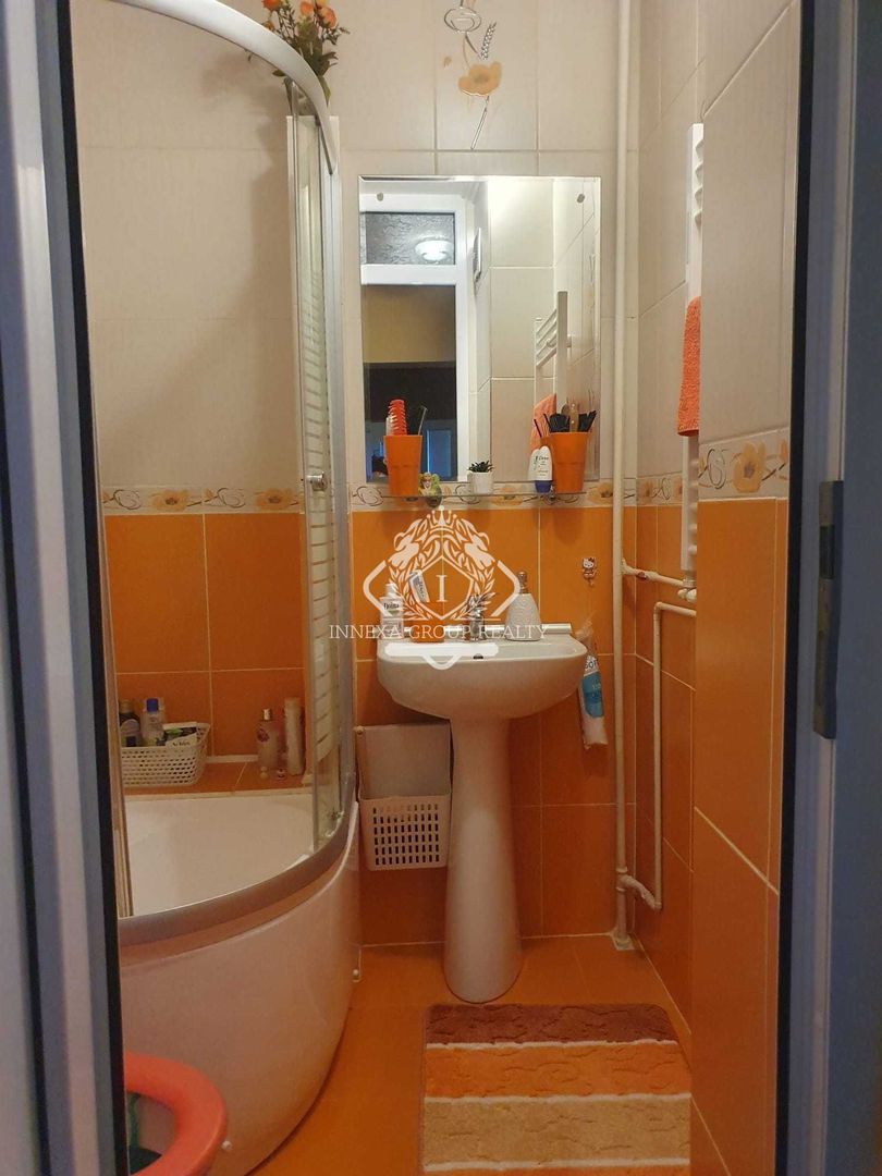 Apartament cu 4 camere semidecomandat de vanzare in zona Oltenitei - Poză 2