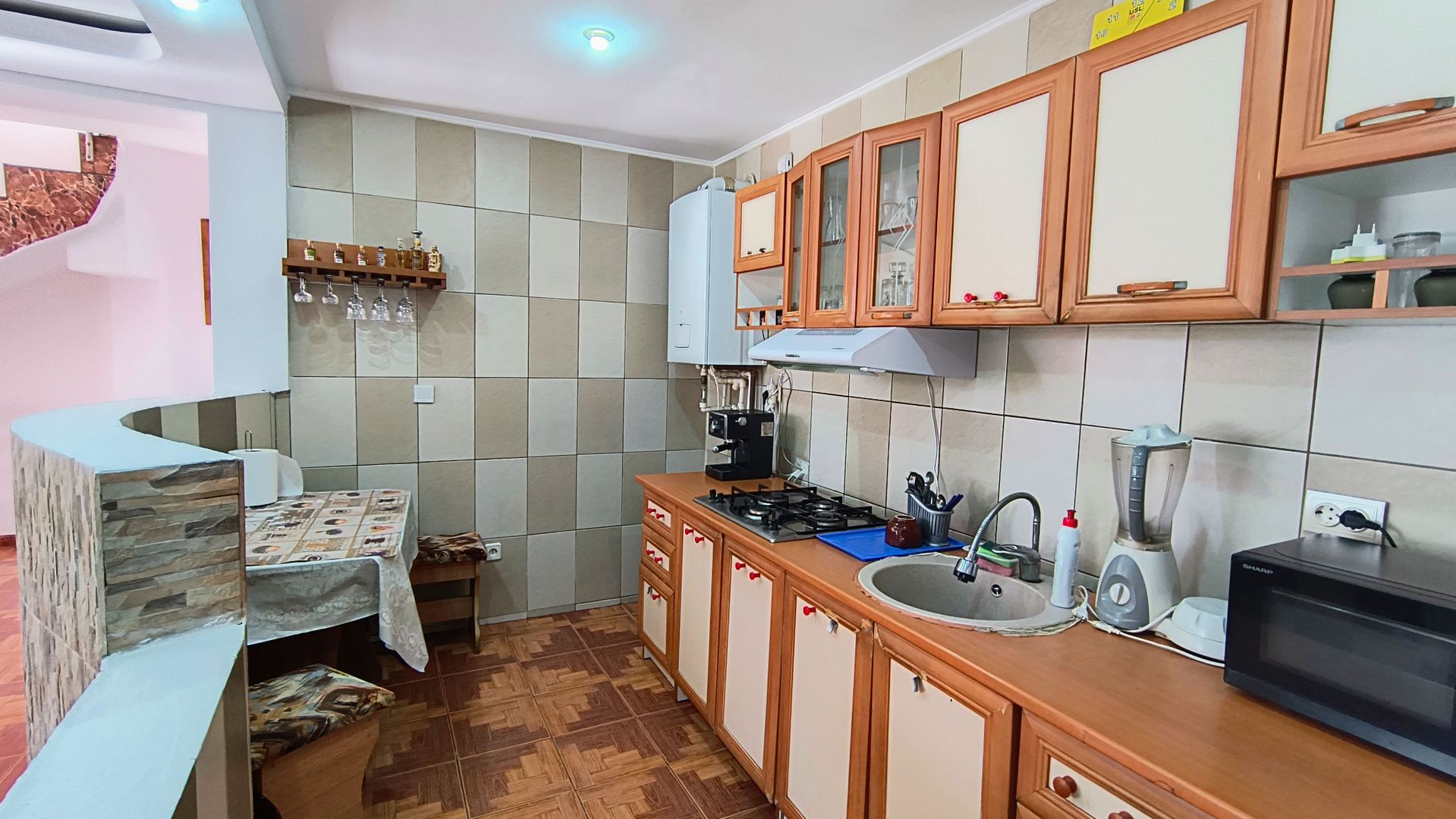 Năvodari | Casă spațioasă cu teren mare - Poză 6