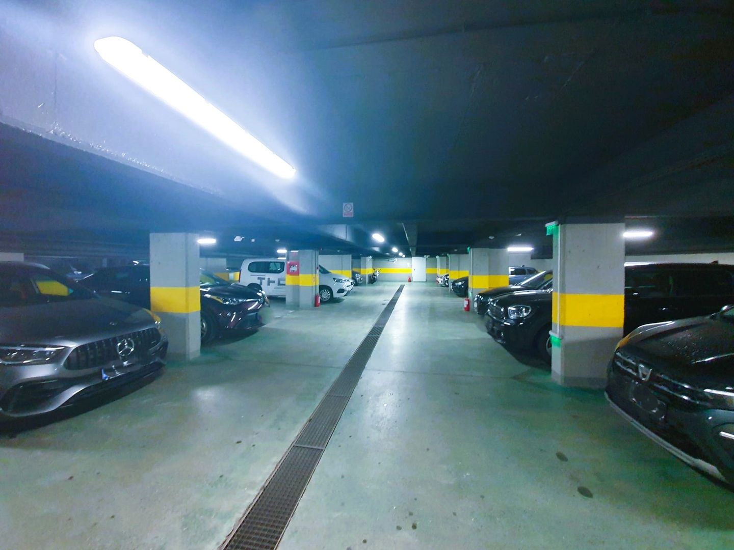 Penthouse cu 2 parcări subterane, vedere panoramică spre Tâmpa – Centrul Civic - Poză 24