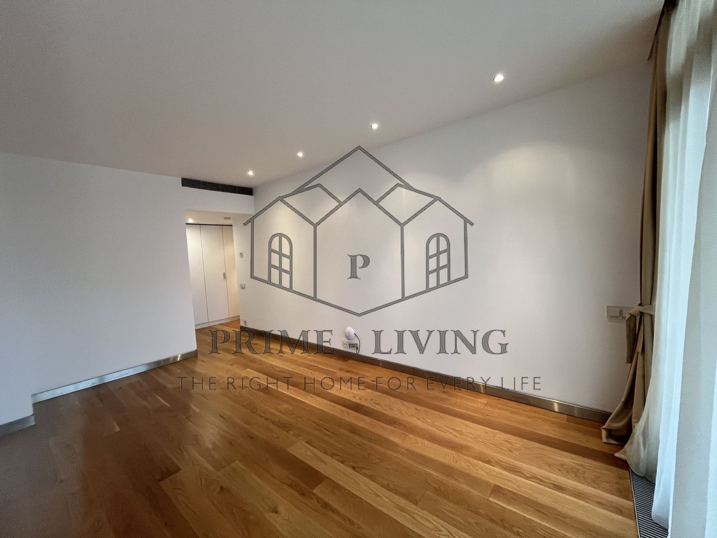 SPECIAL 4-ROOM APARTMENT FOR RENT NEAR KISELEFF PARK - Poză 8