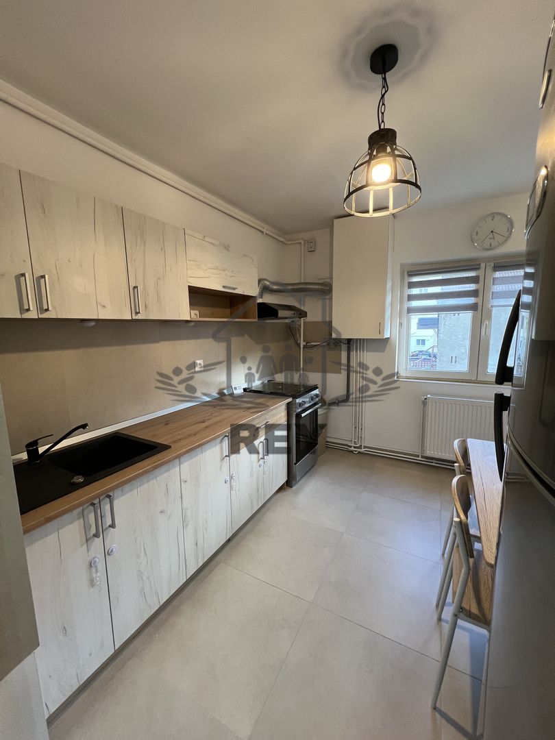 Apartament etaj 1, 3 camere,decomandat,confort 1, - Poză 3