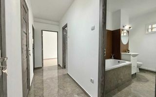 Apartament renovat 60 mp, Zona Podu Ros 128.000 Euro - Poză 1