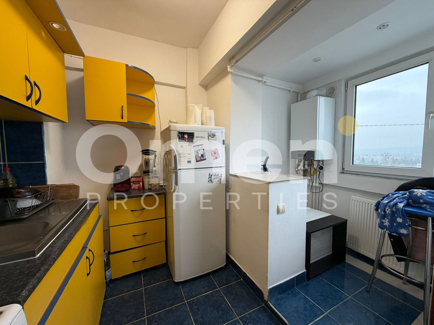 Garsoniera spatioasa, etaj intermediar, zona Garii - Poză 4