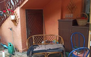 CASA CU 6 CAMERE ZONA CENTRAL - Poză 3