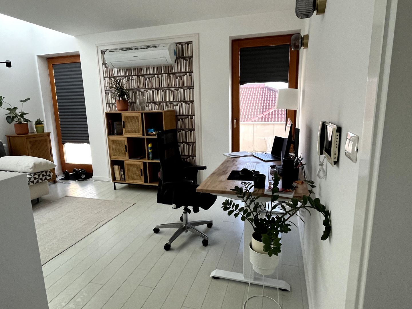 Locuinta spatioasa in triplex - Poză 14