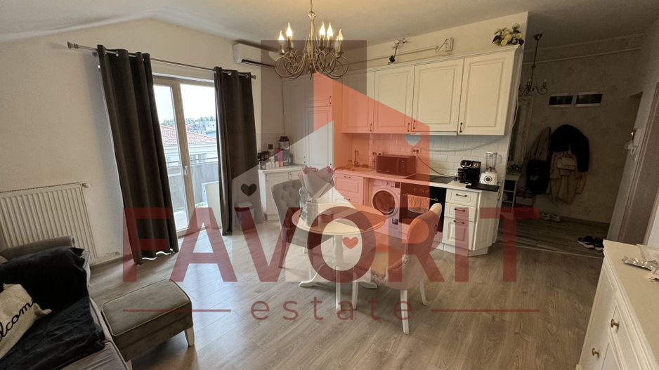 Mobilat si utilat. Pozitie excelenta. Villa construita in 2017 - Poză 3