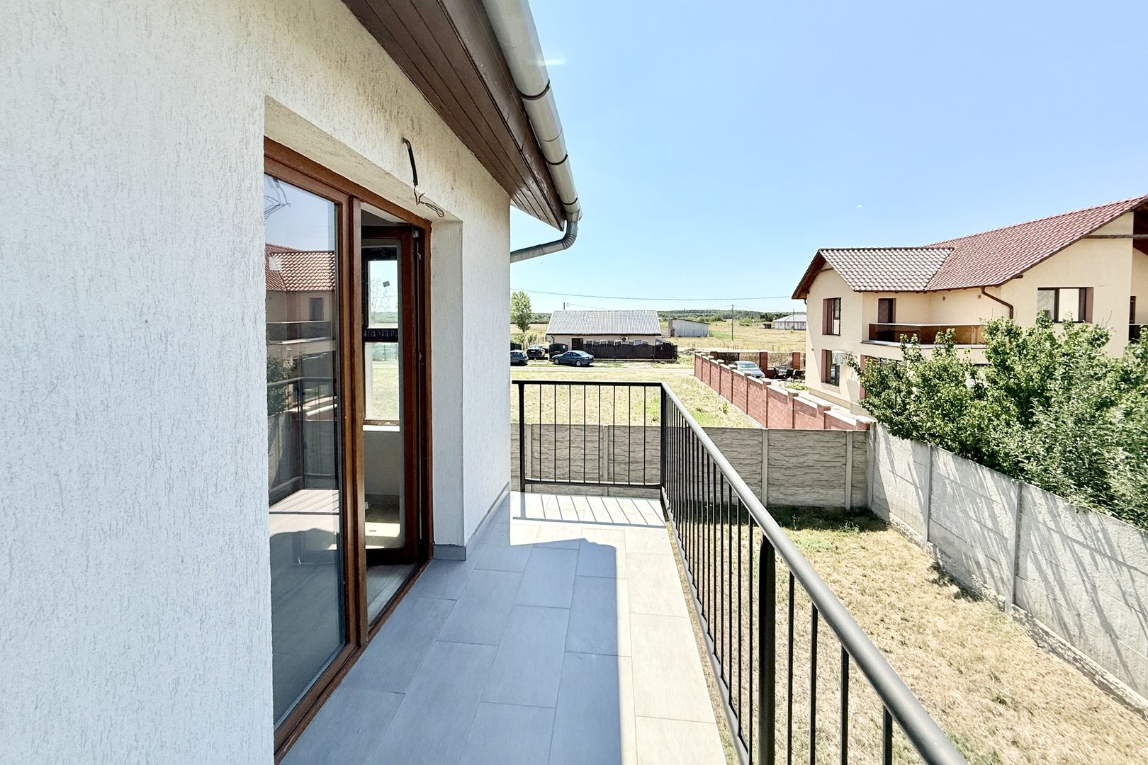 Preț redus 10.000 Eur | Casa finisata, teren 450 mp, in Pecica - Poză 3