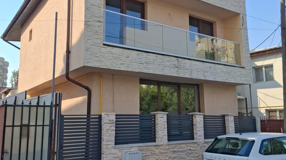 Vila deosebita Constructie noua 13 Septembrie - Poză 1