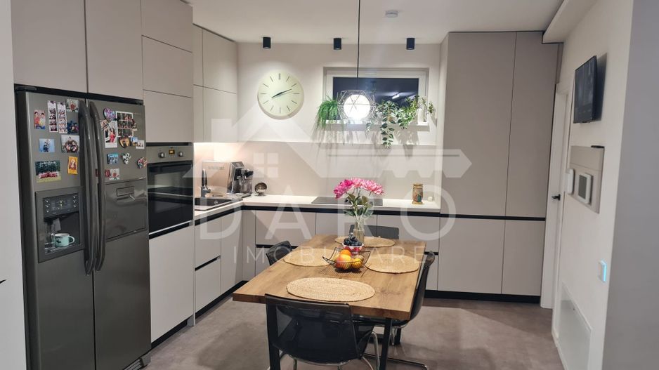 Casa in Târgu Mureș zona centrala singur in curte - Poză 2