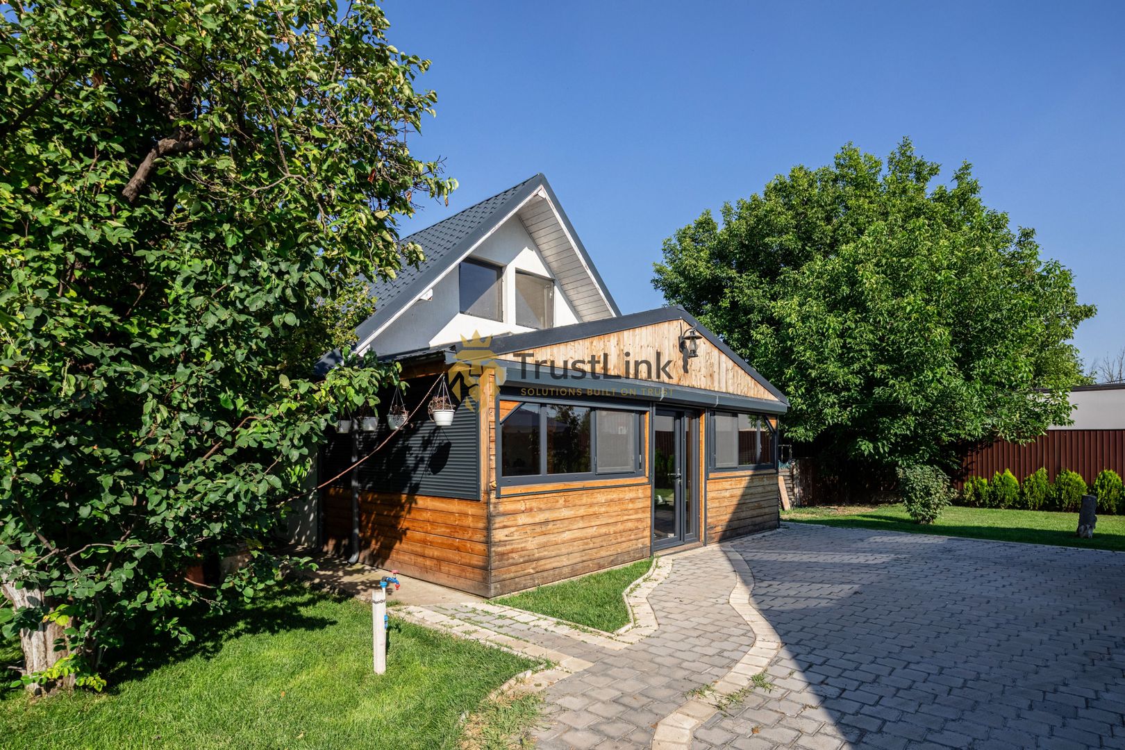 Casă premium teren 3.000 mp, livadă și zonă BBQ – Frumusani - Poză 23