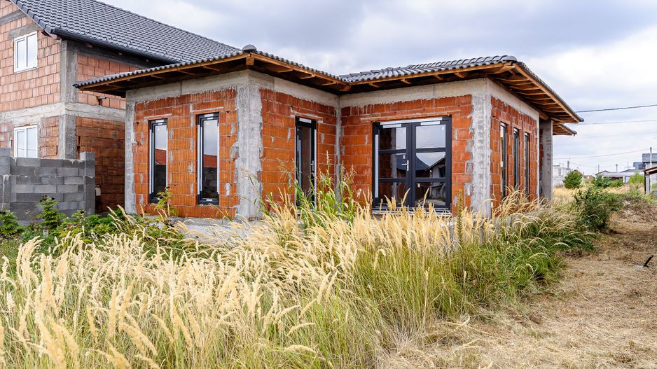 Casă nefinisata la sol in Fântânele, cartier nou Comsion 0 - Poză 1