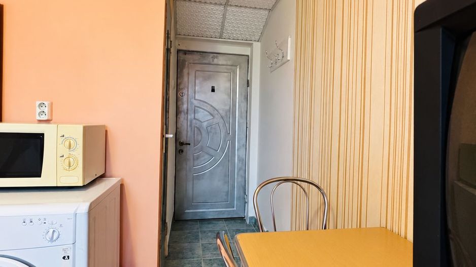 Garsoniera de vanzare, Rogerius - Poză 4