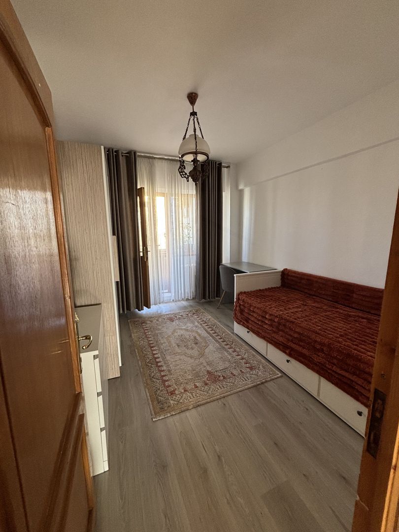 Apartament cu 4 camere decomandate, 92 mp utili – Piața Centrală, Craiova - Poză 4
