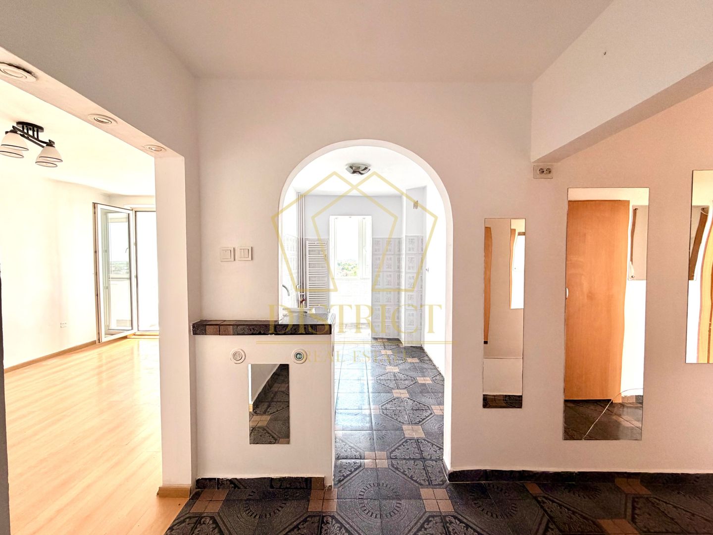 Apartament decomandat cu 3 camere | Calea Sagului - Poză 7