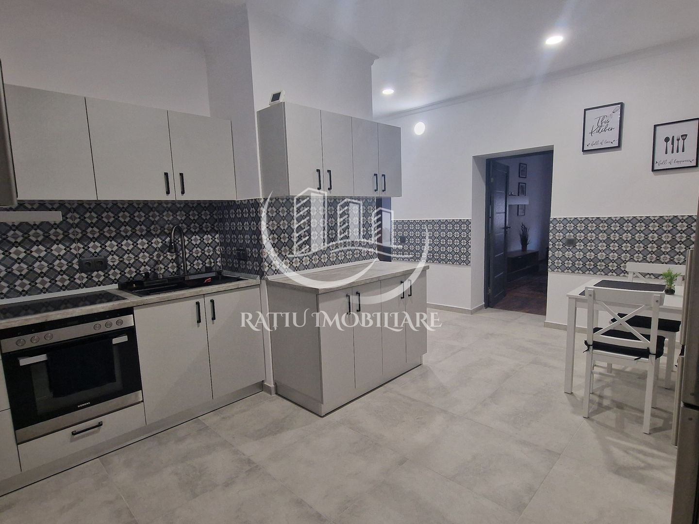Apartament cu 2 camere | Ultracentral | Oradea - Poză 14