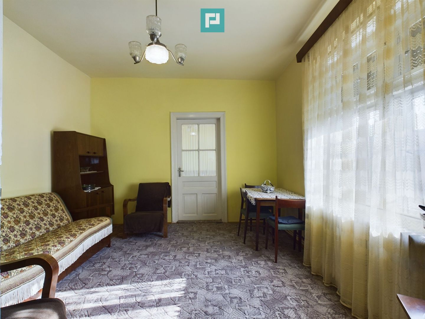 Casă individuală cu teren de 1100 mp și 3 apartamente în curte - Poză 20