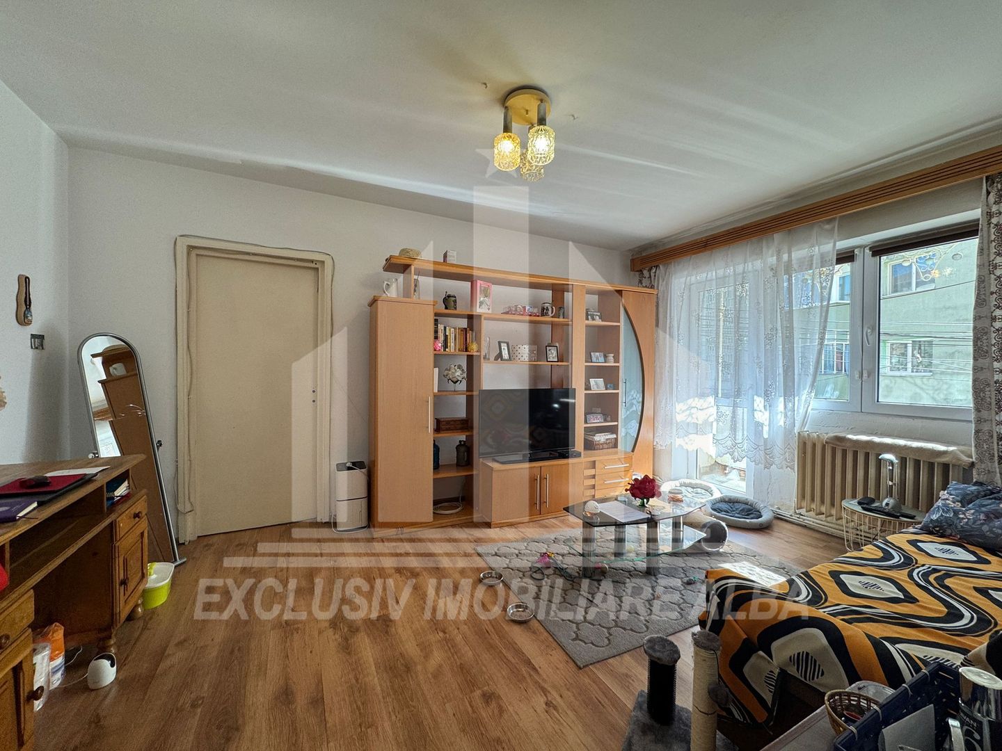Apartament 3 camere | De vanzare | 55 mp | Etaj 1 | Cetate - Poză 1