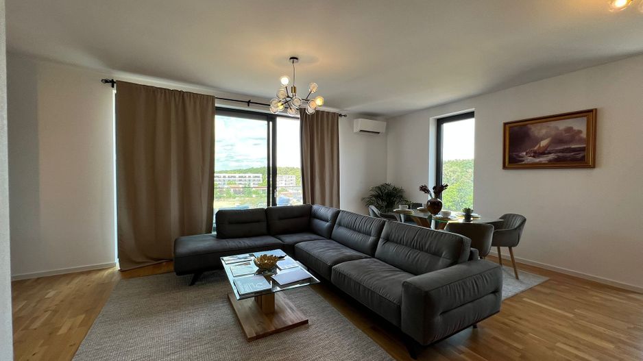 Apartament Elegant cu Vederi Panoramice în Zona Liniștită Băneasa - Poză 5
