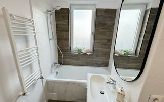 Vis a vis de Esso. Lift. Mijloc transport in fata. Loc de parcare. - Poză 12