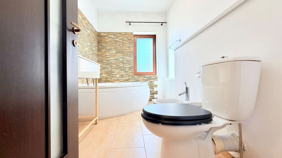 Duplex luminos si spațios, cu garaj, in zona Mehala - Ronat - Poză 13