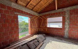 COM 0% Casa la rosu cu 5 camere P+E | Blascovici - Poză 6