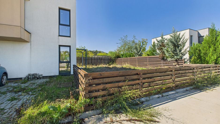 Casă modernă 3 dormitoare, curte generoasă și parcare dublă-CORBEANCA - Poză 2